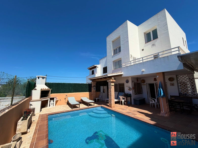 Bien à vendre à Jesús · Ibiza 104