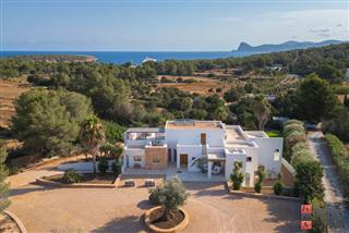 Propiedad en venta en Sant Antoni de Portmany · Ibiza 105 30